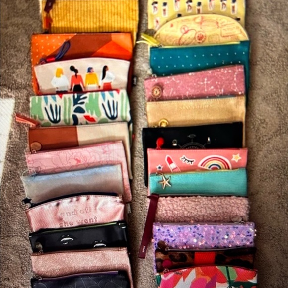 ipsy Handbags - IPSY-Set of 3for$6 Colorful Assorted Pouches